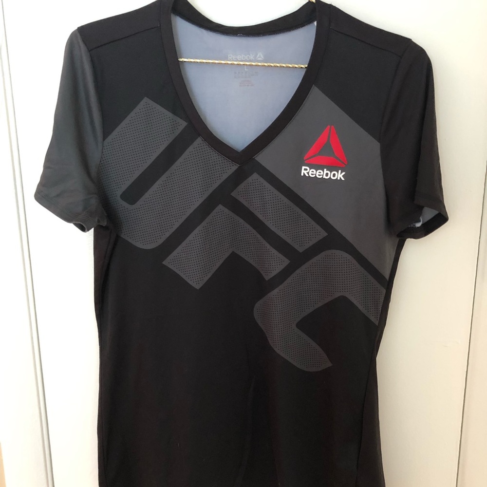 Ronda Rousey Reebok UFC Shirt - Picture 3 of 4